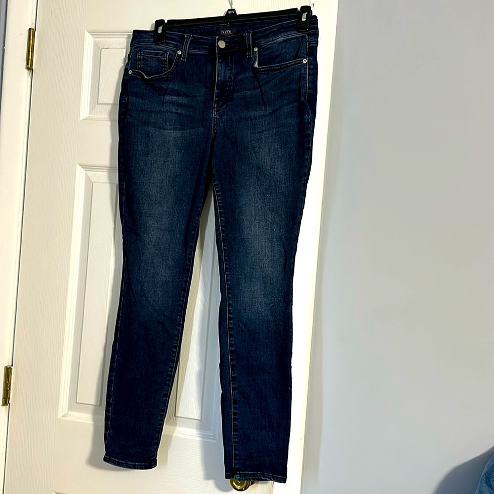 NYDJ Ami Skinny Jeans - like new - size 10